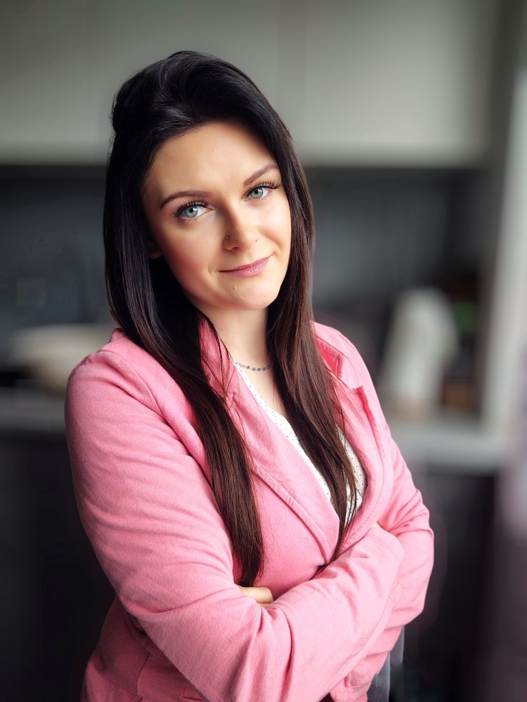 asystentka, wirtualna asystentka